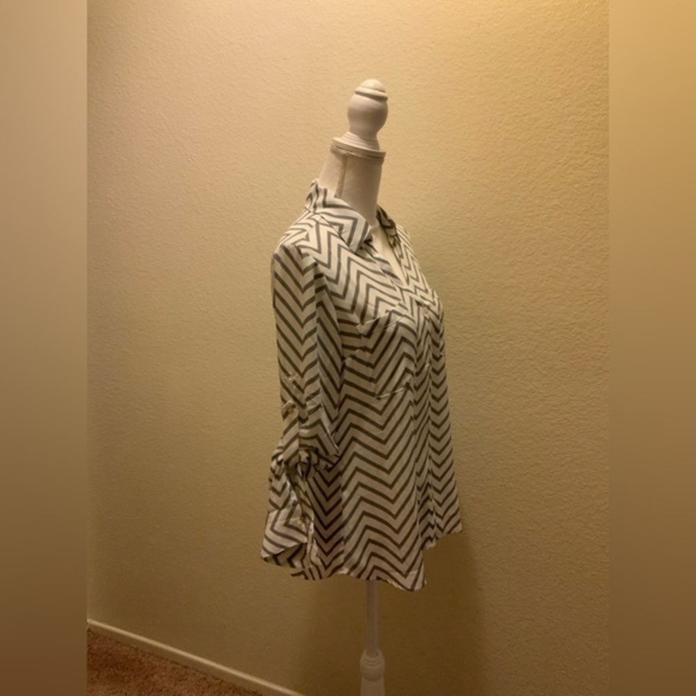 Express Top - Picture 2 of 4